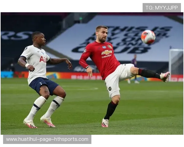 国米禁区内的聪明跑位收获回报