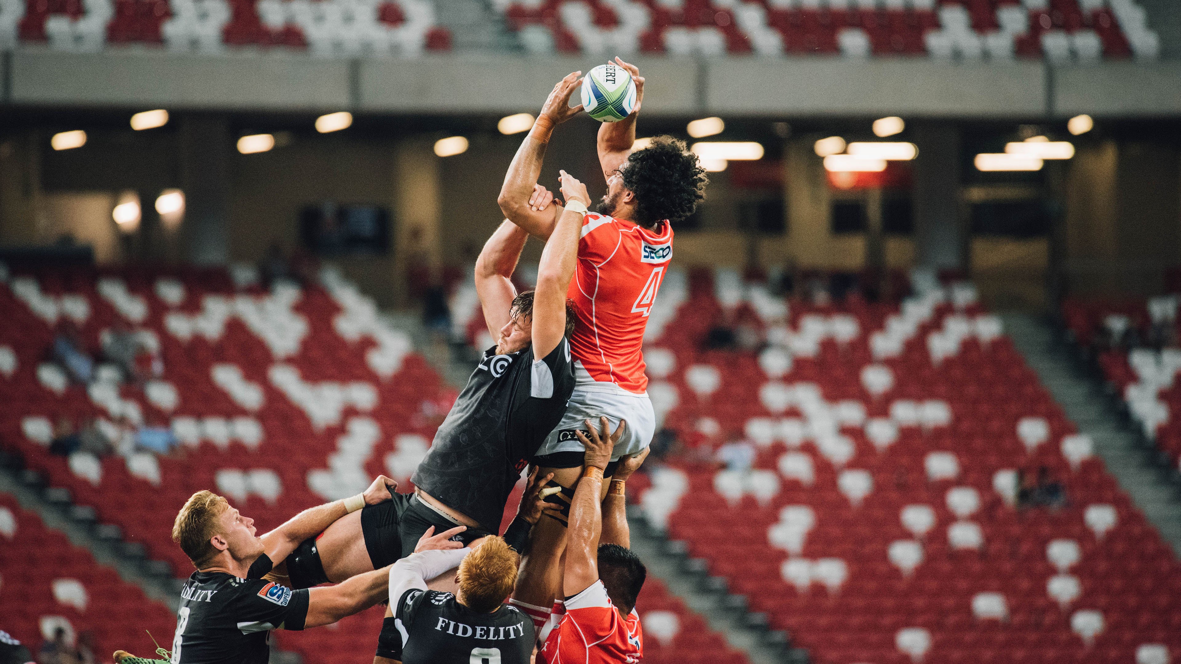 “厨房平板支撑计时赛” 利用烹饪空当完成挑战