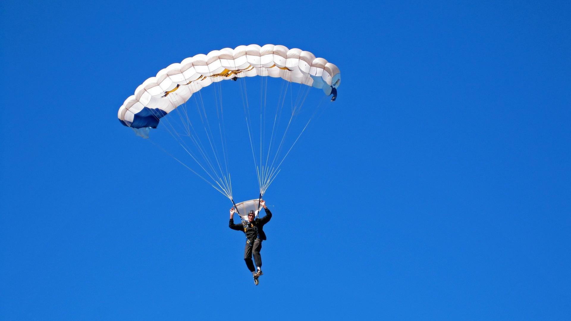 世界杯淘汰赛对阵表公布 东道主止步小组赛难掩遗憾